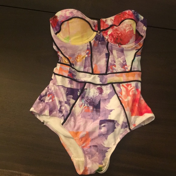 suboo swimsuit